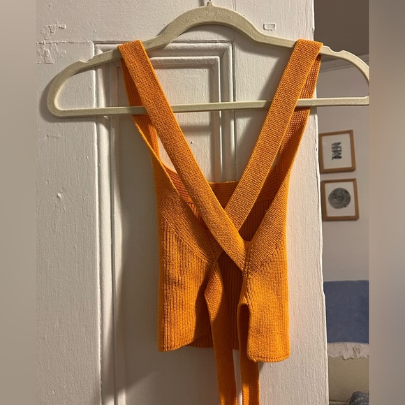 Aritzia Wilfred crop top - Picture 3 of 4